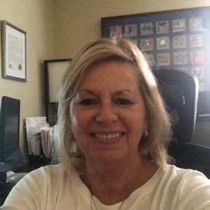 Meet your Posher, Lorraine